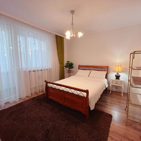 Niran Apartament Oradea Eksteriør billede