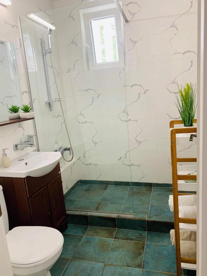 Niran Apartament Oradea Eksteriør billede