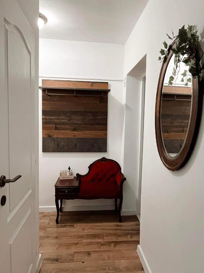Niran Apartament Oradea Eksteriør billede
